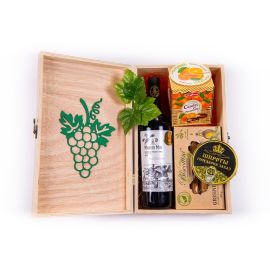 Cutie din Lemn cu Produse din Basarabia "Gourmet Superior"